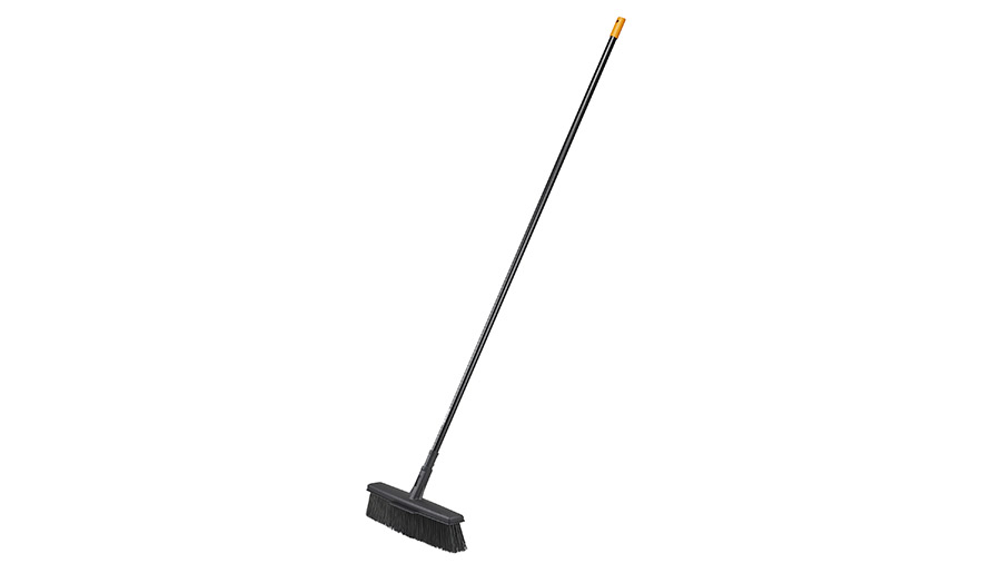 Balai Multi-usages Solid L Fiskars prix pas cher Balai Multi-usages Solid L Fiskars prix pas cher