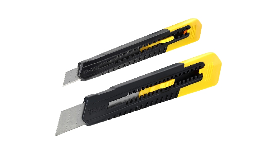 Lot de 2 cutters SM 9 mm et 18 mm Stanley STHT10202-0