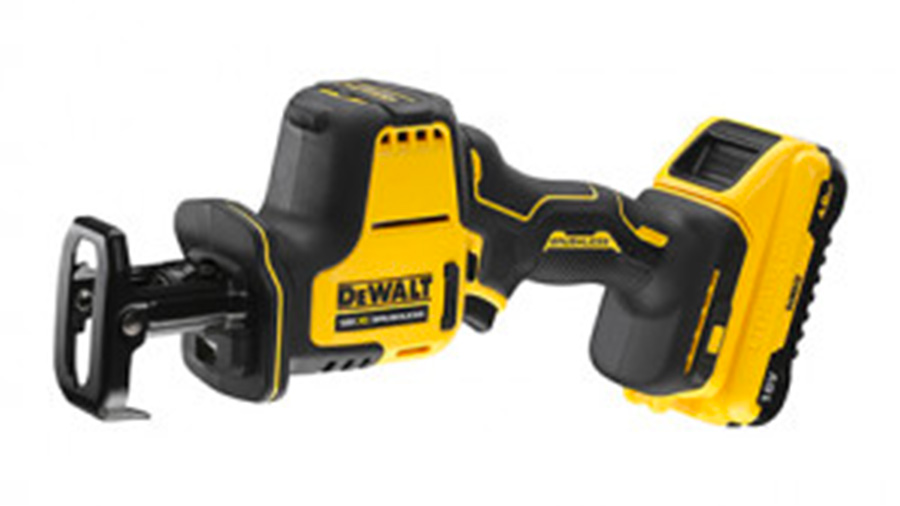 Test complet : Scie sabre sans fil DEWALT DCS369M2-QW