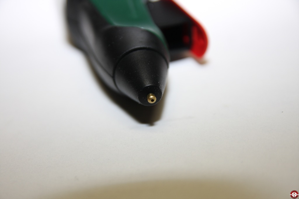 Pistolet-à-colle sans-fil batterie GluePen BOSCH forme stylo
