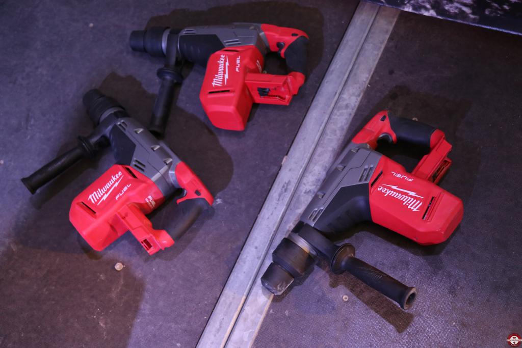 Perforateur burineur SDS-Max sur batterie M18 CHM-902C © Benjamin Leharivel - Zone Outillage