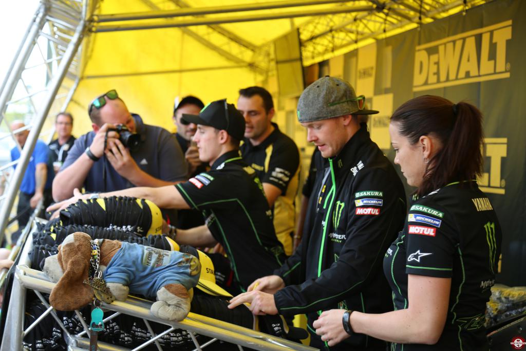Évènement Moto GP Le Mans 2016 team Yamaha Tech3 - DeWALT, FACOM et Stanley © Zone Outillage - Benjamin Leharivel