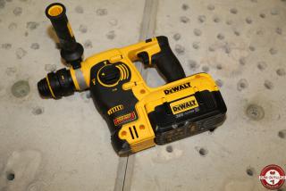 Perforateur DeWalt DCH364M2