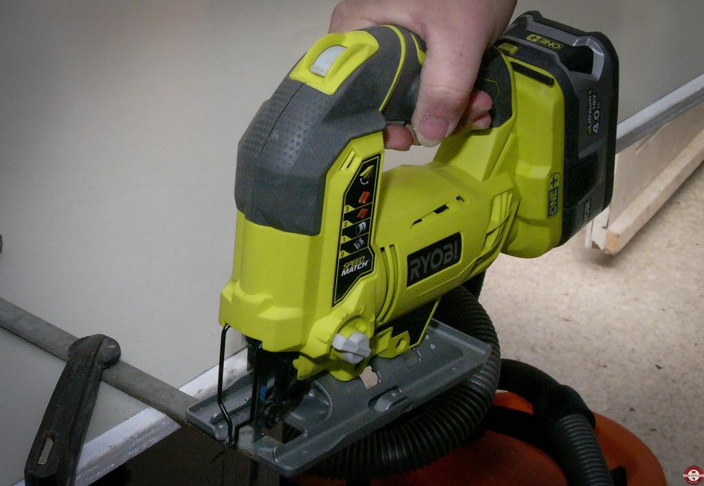 Scie sauteuse Ryobi R18JS-0 : test et avis - meilleur prix