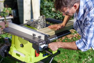 Scie sur table RTS1800EF RYOBI