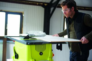 Scie sur table RTS1800EF RYOBI