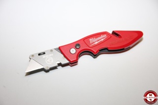 Fast Back Cutter Milwaukee © Zone Outillage