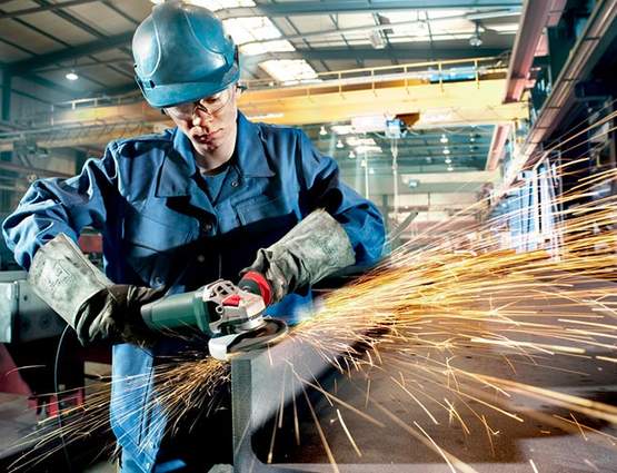 Puissance et sécurité garanties avec les nouvelles meuleuses filaires Metabo