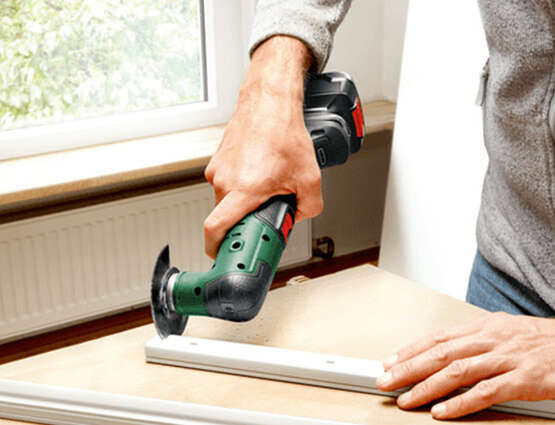 outil multifonction oscillant sans fil UniversalMulti 18V-32 Bosch