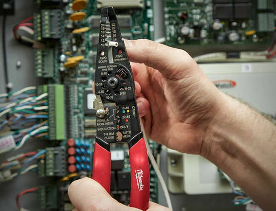 nouveaux outils à main Milwaukee dédiés aux électriciens