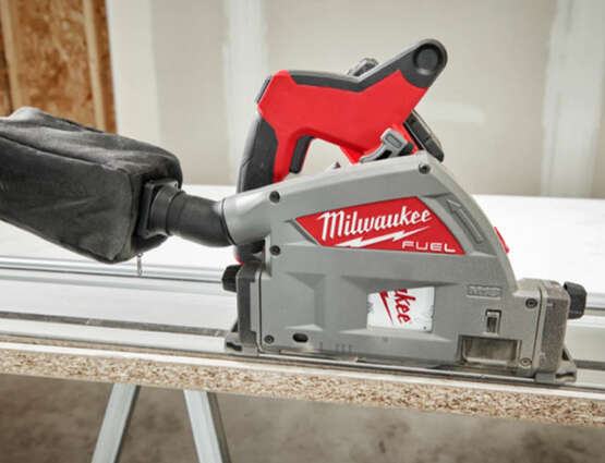 scie plongeante sans fil M18 FPS55 Milwaukee 