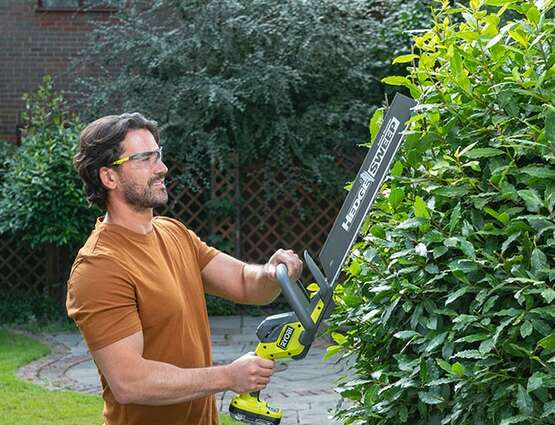 taille-haie sans-fil RY18HT45A-120 Ryobi
