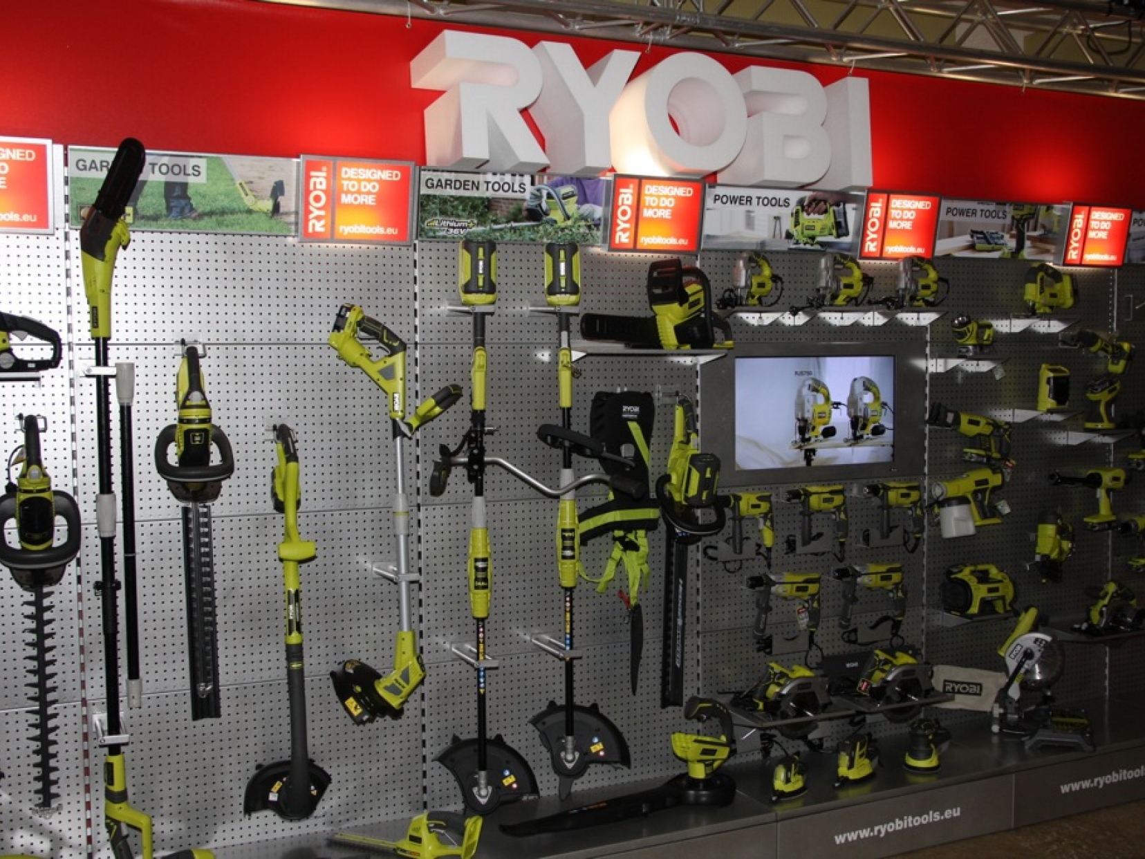 RYOBI dynamise son concept ONE+