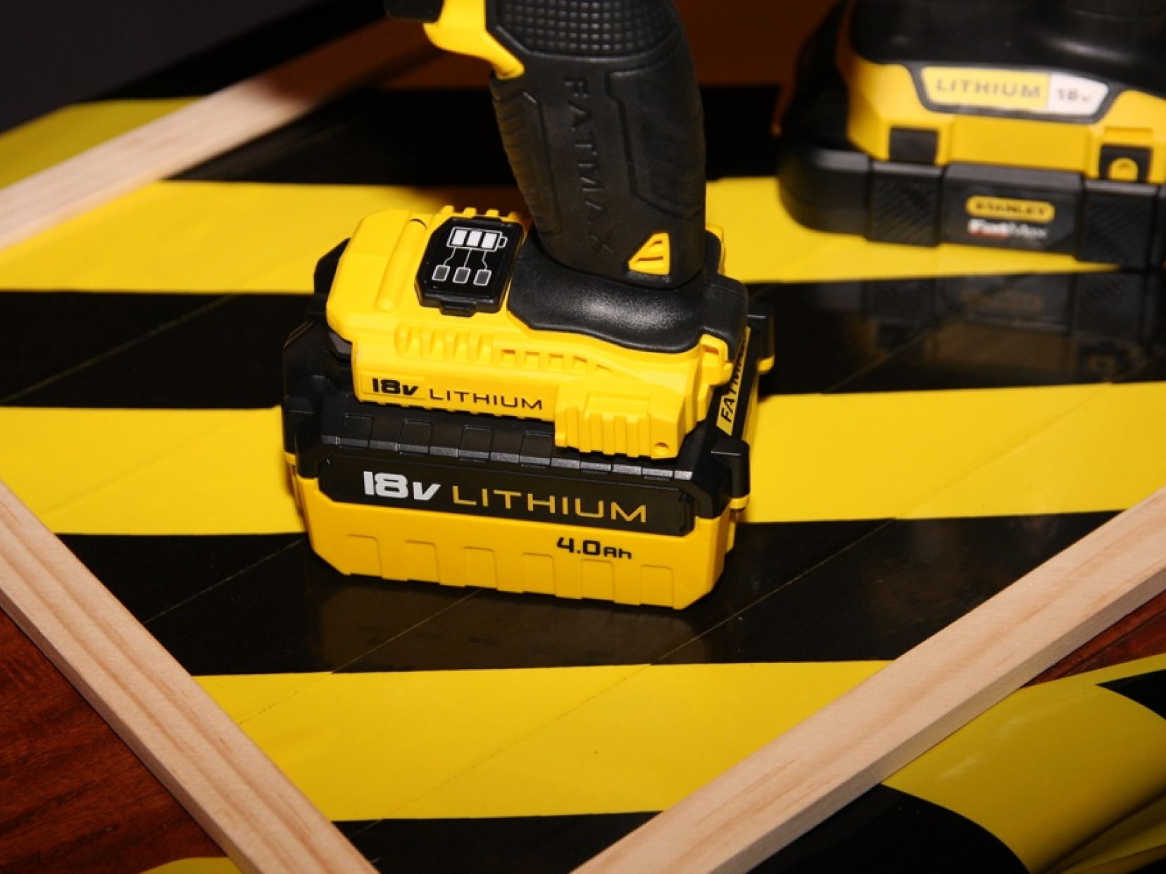 Perceuse-visseuse FMC600M2P Stanley FATMAX