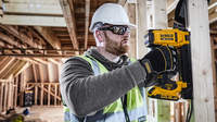 Test et avis de l'agrafeuse sans fil pour électriciens DCN701D2 DEWALT