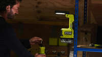 lampe de travail magnétique sur batterie 18 V ONE+ RMTL18-0 Ryobi