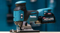scie sauteuse sans fil XGT JV001GD201 Makita