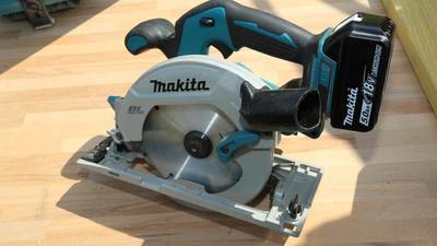 Scie circulaire Makita DHS680Z