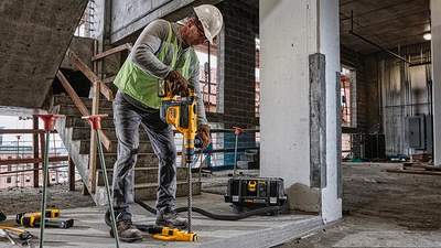 Dewalt présente son perforateur sans fil DCH614 aux performances du filaire