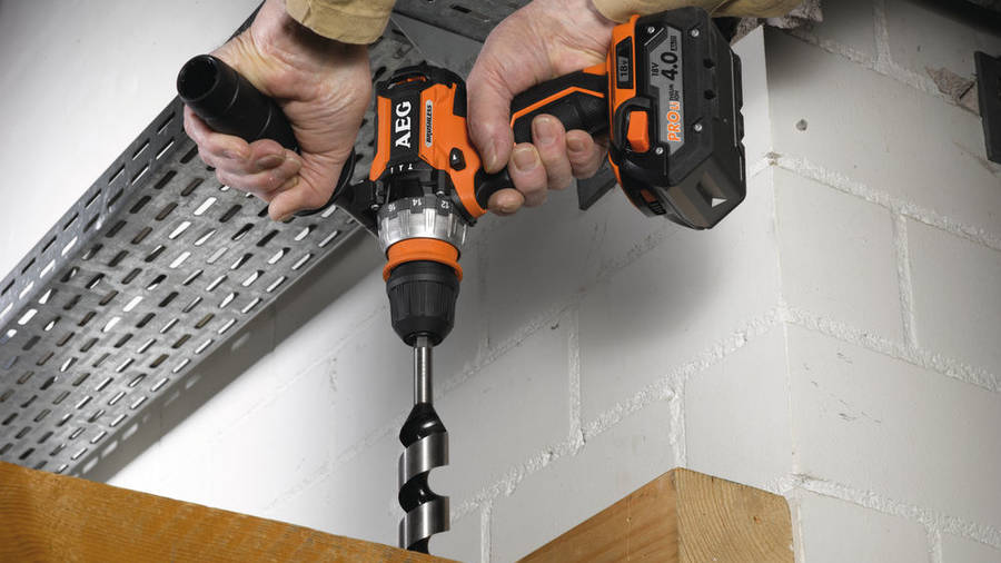 Perceuse à percussion brushless BSB18CBL Li © AEG Powertools