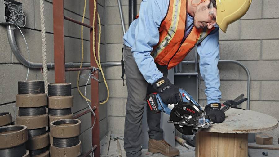 Scie circulaire métal sans fil GKM 18 V-LI © Bosch Professional
