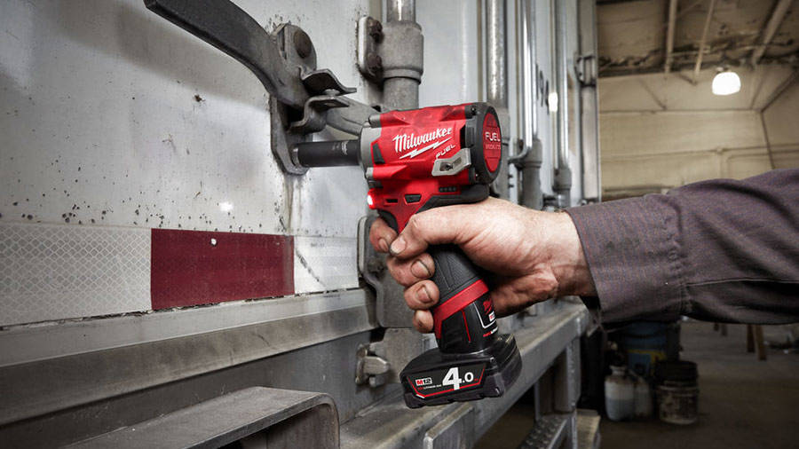 Milwaukee M12 FIWF12 : la première boulonneuse alliant performance