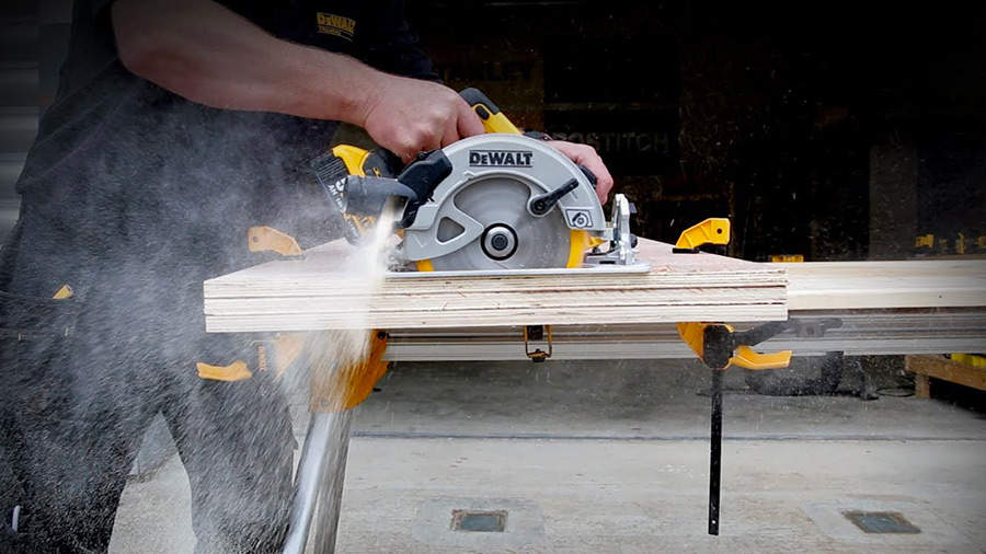 Test et avis de la scie circulaire sur batterie 18 V DEWALT DCS570