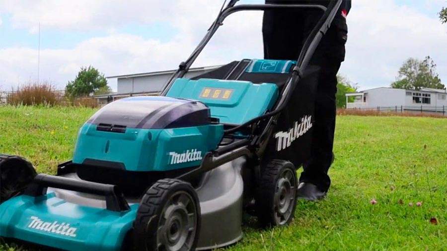 tondeuse à gazon 36 V auto-tractée DLM462PT4 Makita