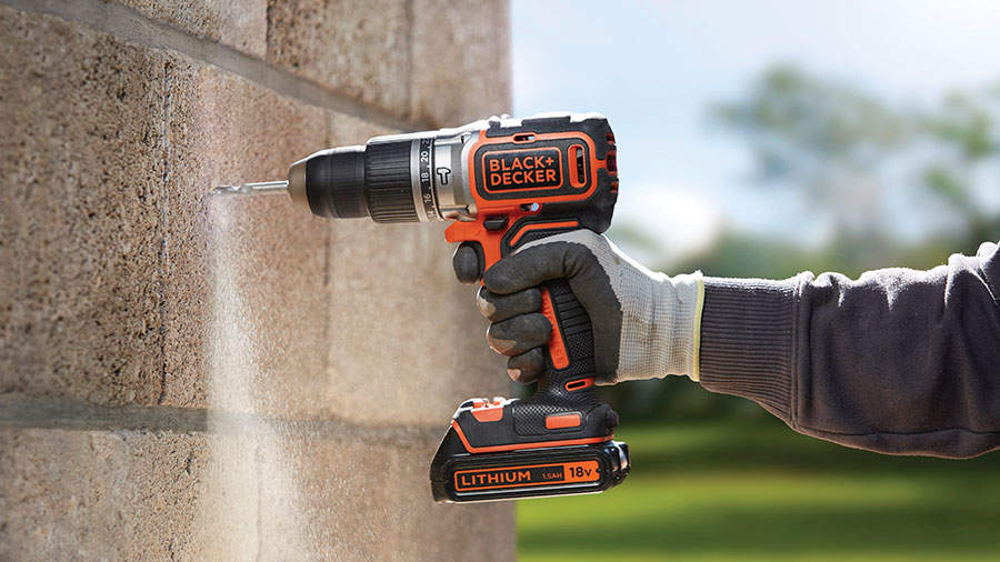 Test et avis de la perceuse à percussion BL188K1B2-QW BLACK+DECKER - Zone  Outillage