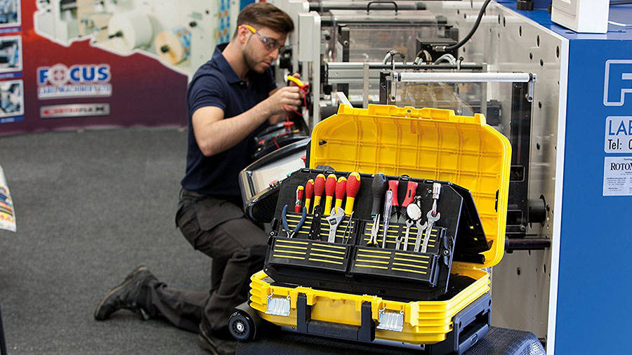 Test Et Avis De La Valise De Maintenance A Roulette Stanley Fmst1