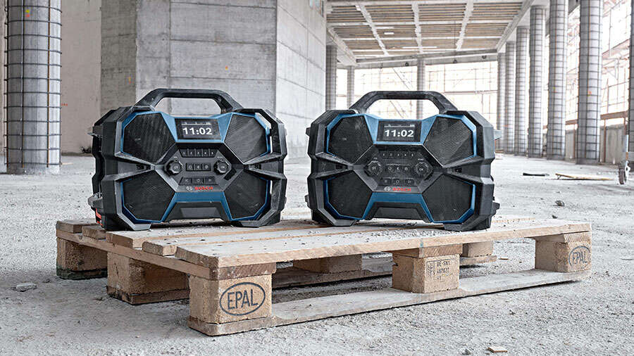 Haut-parleur Bluetooth GPB 18V-6 C et radio de chantier GPB 18VH-6 SRC Professional Bosch