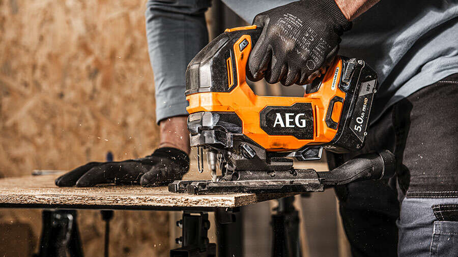 5 nouveaux outils compacts et performants qui viennent compléter la gamme PRO18V AEG