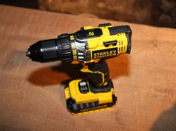 Perceuse-visseuse sans fil FMC600D2 Stanley FatMax