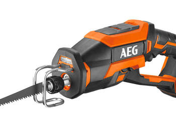 Test complet : Scie sabre sans fil AEG BUS18CBL-0
