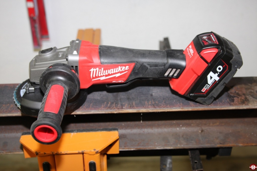 Meuleuse CAG125XPD Milwaukee