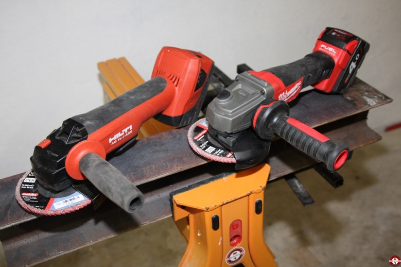 Meuleuses CAG125XPD Milwaukee et AG 125-A22 Hilti
