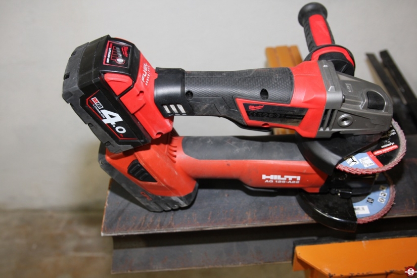 Meuleuses CAG125XPD Milwaukee et AG 125-A22 Hilti