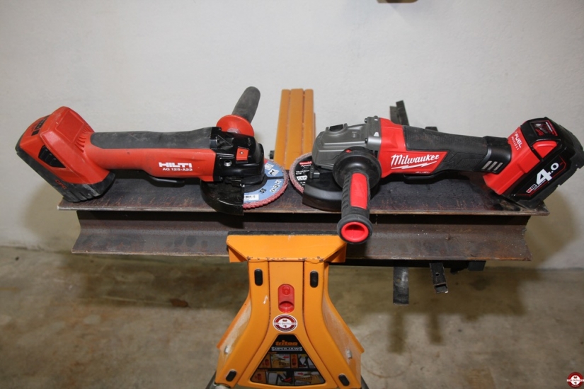 Meuleuses CAG125XPD Milwaukee et AG 125-A22 Hilti