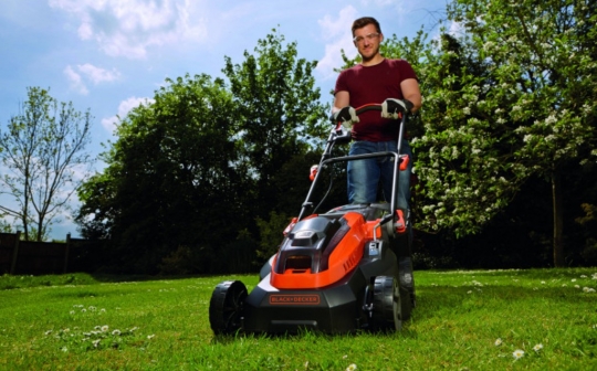 Tondeuse CLM3820L2 BLACK et DECKER