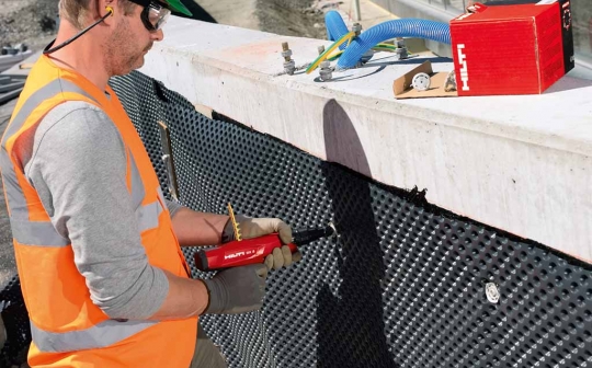 Cloueur à poudre DX 2 Hilti