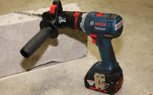 Perceuse-visseuse GSR 18 V-EC FC2 flexiclick Bosch professional © Zone Outillage Benjamin Leharivel