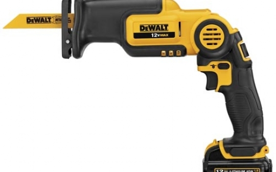Scie sabre DeWALT