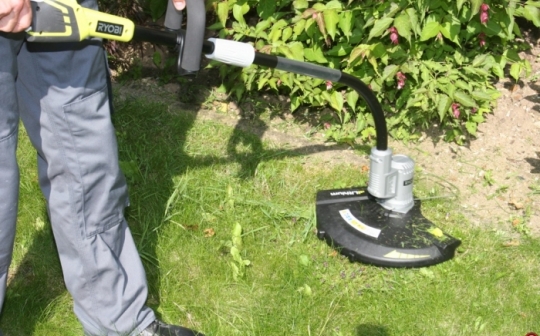 Coupe-bordures RLT36C33 RYOBI