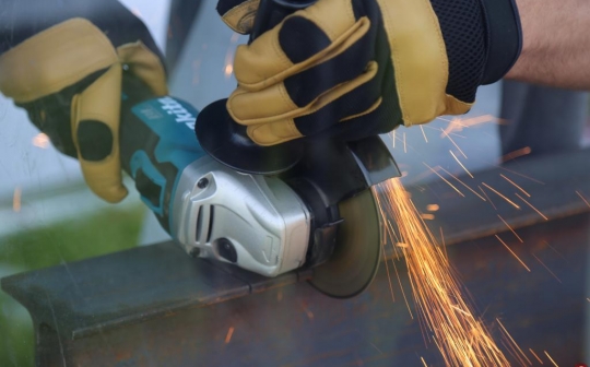 Meuleuse brushless Makita DGA505RMJ