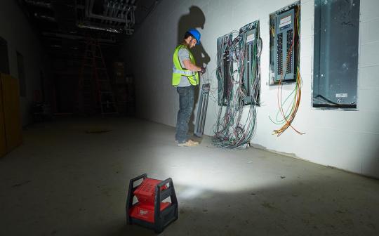 Projecteur LED Milwaukee M18 HAL