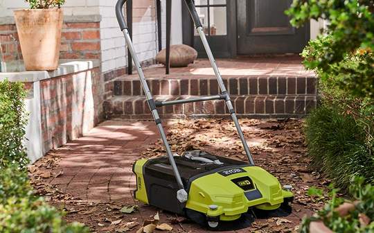 balayeuse motorisée R18SW3-0 Ryobi