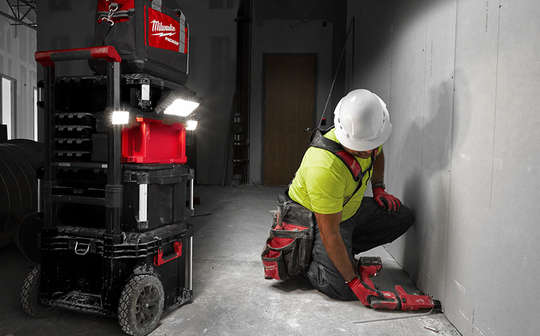 lampe PACKOUT M18 POALC Milwaukee