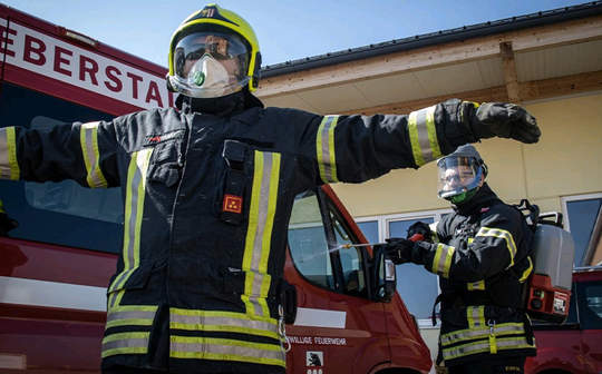 Milwaukee accompagne les pompiers dans la lutte contre le COVID-19 grâce à son pulvérisateur sac à dos M18 SWITCH TANK