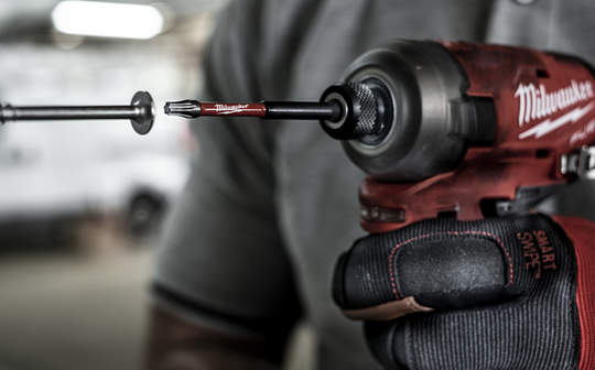 Milwaukee présente ses nouveaux embouts SHOCKWAVE pour les vissages difficiles