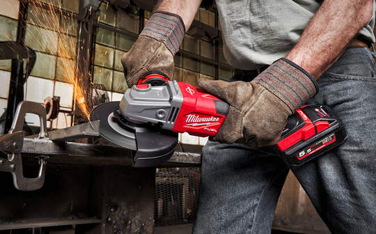 Nouvelles meuleuses d'angle sur batterie Milwaukee M18 FHSAG